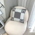 H pillow-grey (excluding core)