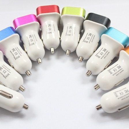 New car mobile phone charger one drag three pairs of USB with cable car charger Android Apple Multi-Function Charger