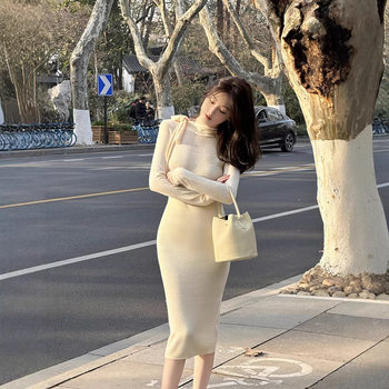 Soul-Mate Wool Base Shirt Pure Desire Sexy Unique Chic Wool Knitwear Autumn and Winter Tops and Skirts