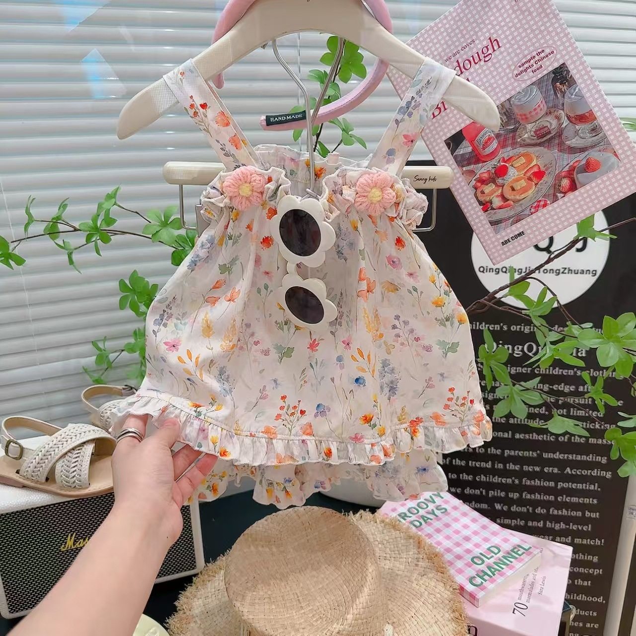 New Girls' Floral Print Set, Stylish Baby Spaghetti Strap Two-Piece with Crochet Flower Ruffled Lace