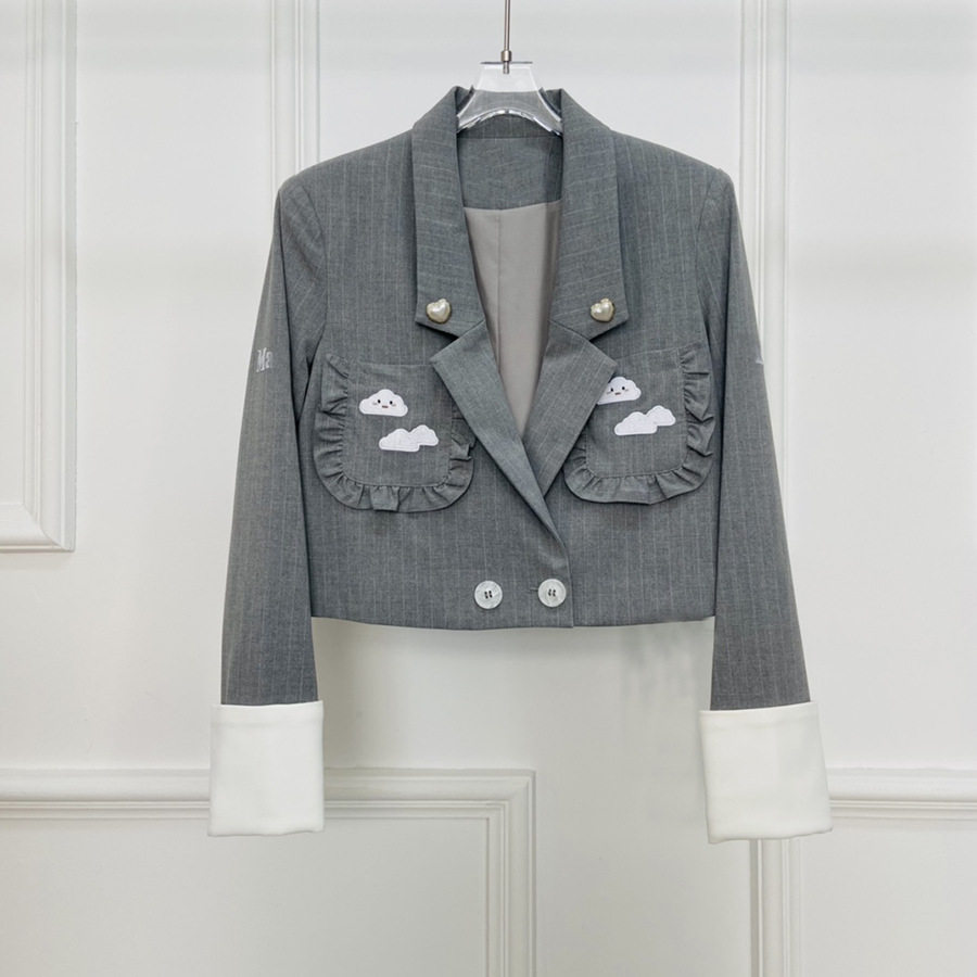 Áo Khoác Blazer Nữ Ngắn Tay Họa Tiết Hoạt Hình Trái Tim Màu Xám