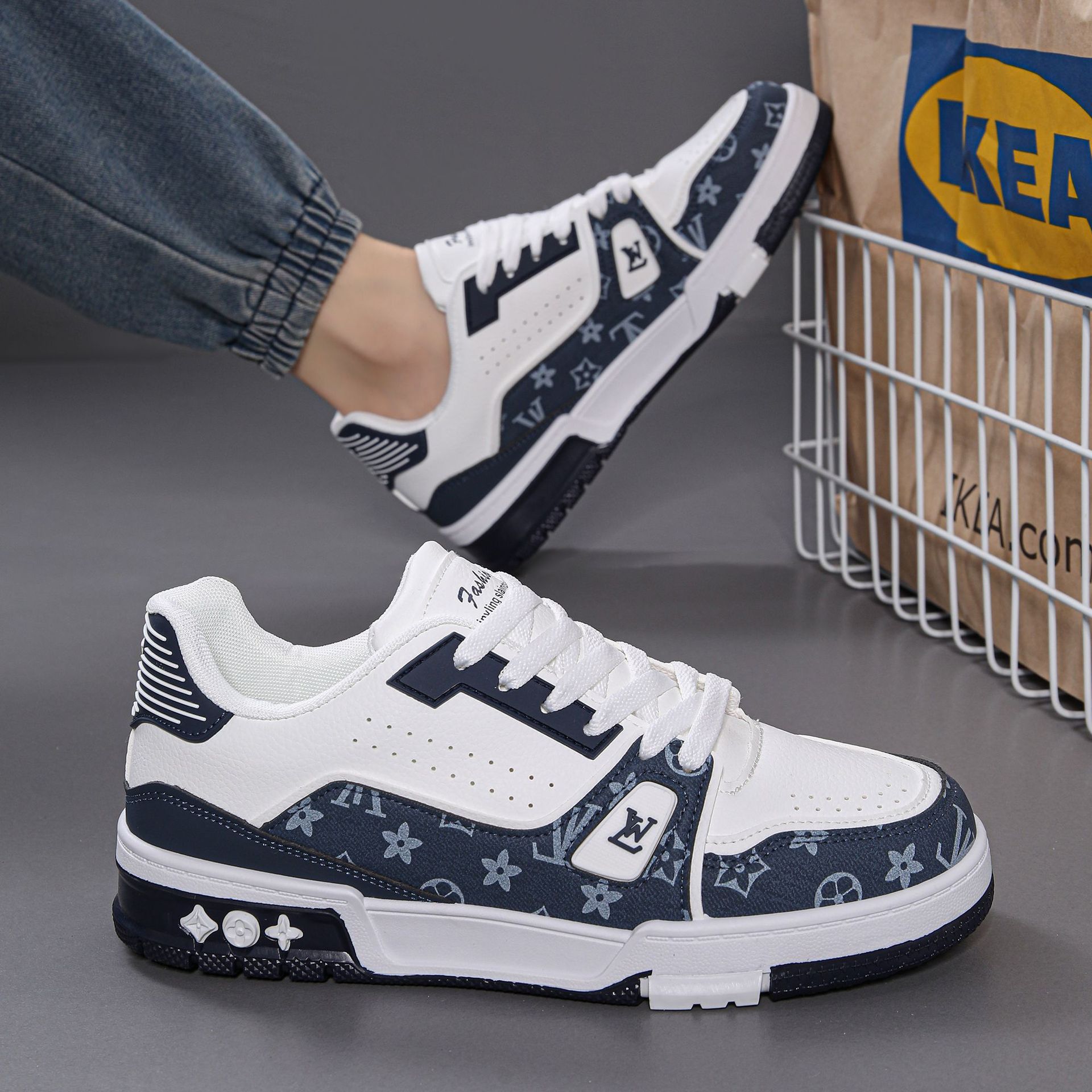 Summer New Classic Lv Sneakers Black and White Panda Thick-Soled Men's Sports and Casual Shoes Versatile Men's Shoes Wholesale 3 O1CN01EL3jYP1uLDN9KOkPi !!2215676136020 0 cib
