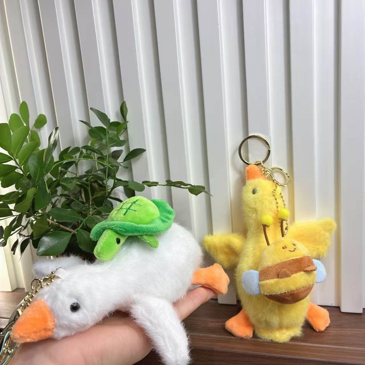Cross-Border Cute Stretchy Big White Goose Stress Relief Fun Plush Pendant Doll Couple Keychain Bag Car Decoration