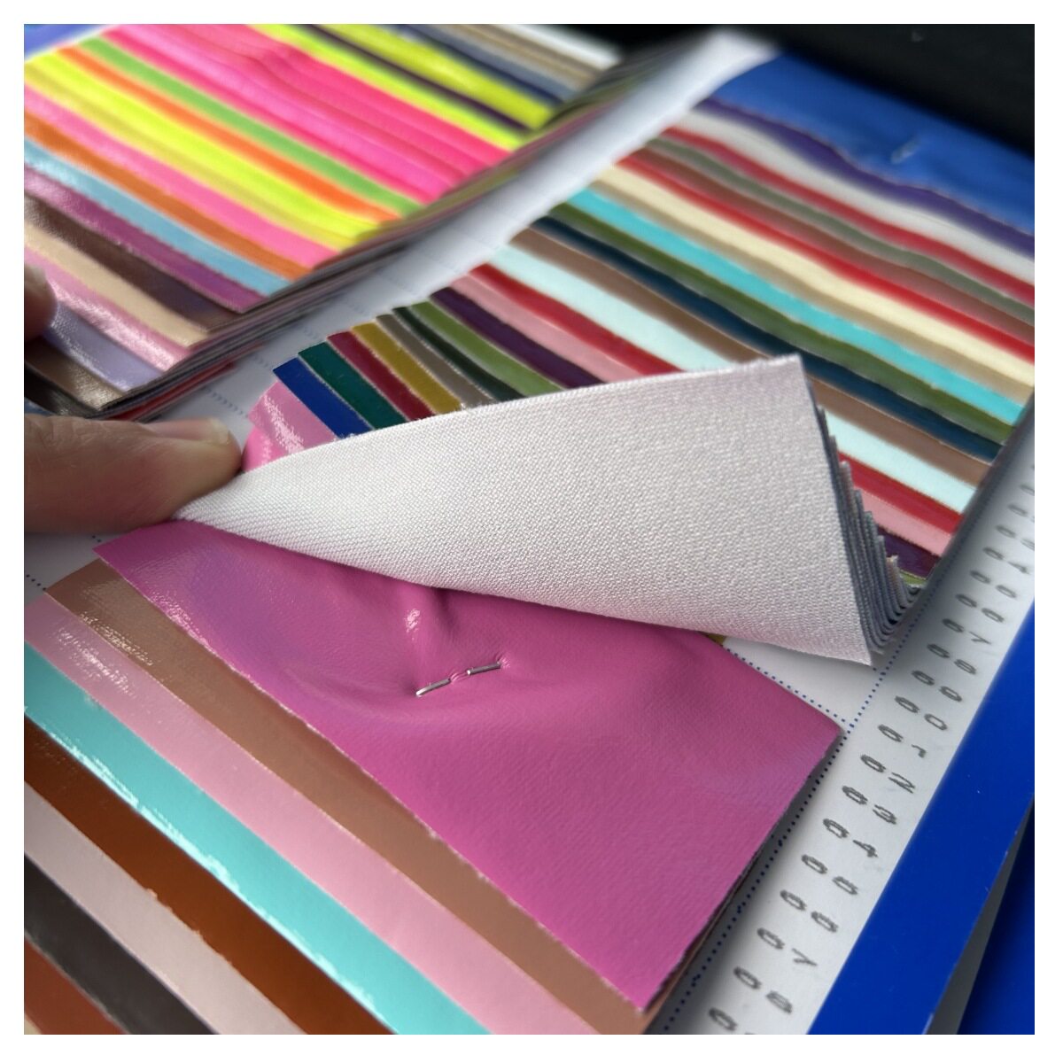 Soft Stretch Shiny Four-Sided PU Mirror Costume Leather Tight Clothing Stage Costume PU Leather Toy COS Leather Costume