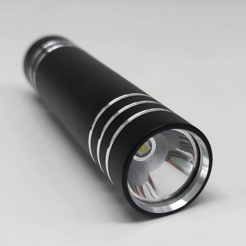 2025 New Foreign Trade Metal Mini Rechargeable Private Model Gift Hot-Selling Small Flashlight for Outdoor Camping