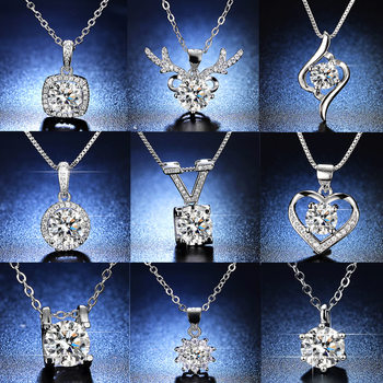 Little red book Fast shake the Net Red Live silver necklace imitation D color moissanite heart-shaped four-leaf clover female pendant wholesale