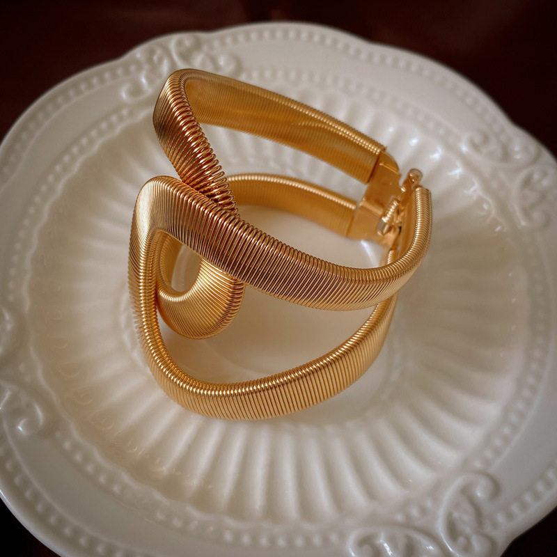 欧美跨境简约时尚手镯臂环小众冷淡风气质手环高级感百搭手饰批发