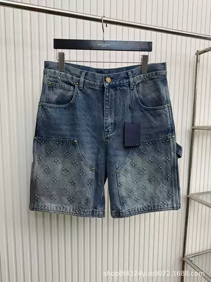 Cross-Border Correct Version of V-Brand Classic Embossed Washed Denim Shorts