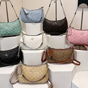 2025 Spring New Popular Underarm Bag Women's Stylist Handbag Vintage Printed Crossbody Bag Contrast Shoulder Bag