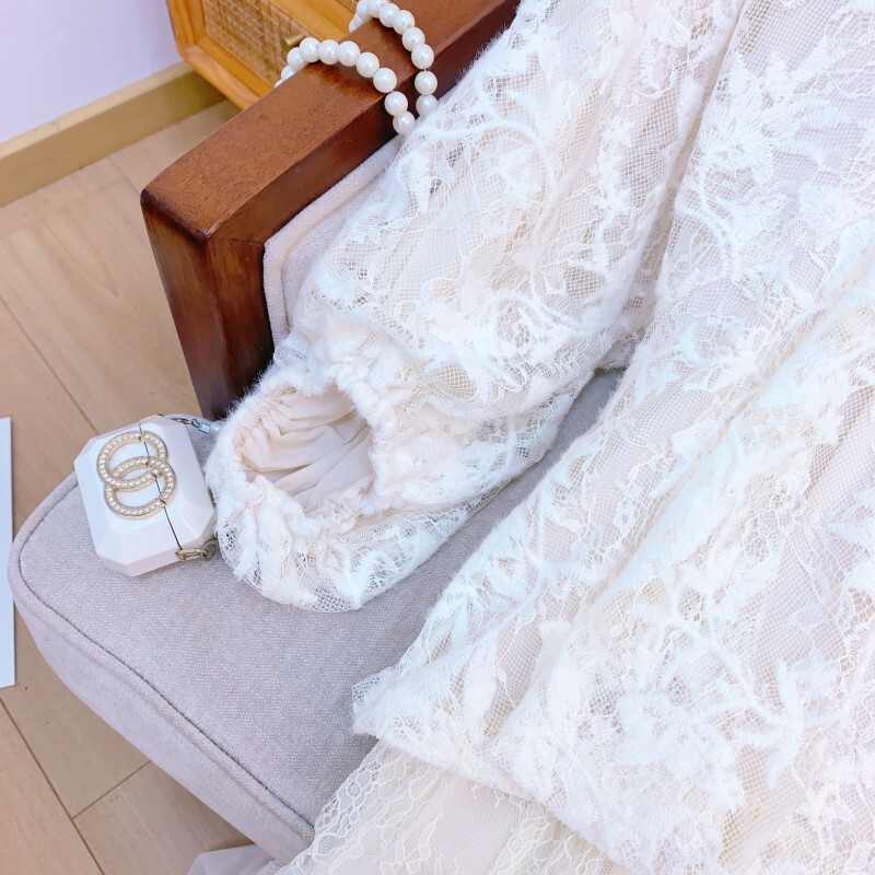 Đầm liền tay dài cổ tròn phối ren thêu tay phồng dáng suông — Màu đen sương mù, Phấn hồng, Trăng trắng