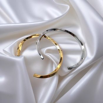 Cross-Border Hot-Selling Fashionable Geometric Möbius Ring Bracelet with Unique Twisted Line Open C-Shaped Design