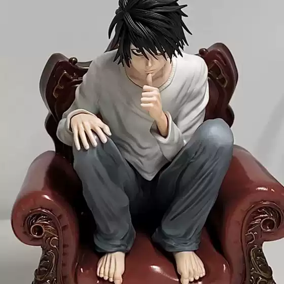 Domestic Version of Death Note Statue Yagami Light Figure Model L Sofa Squatting Pose Ornament Toy Doll Gk