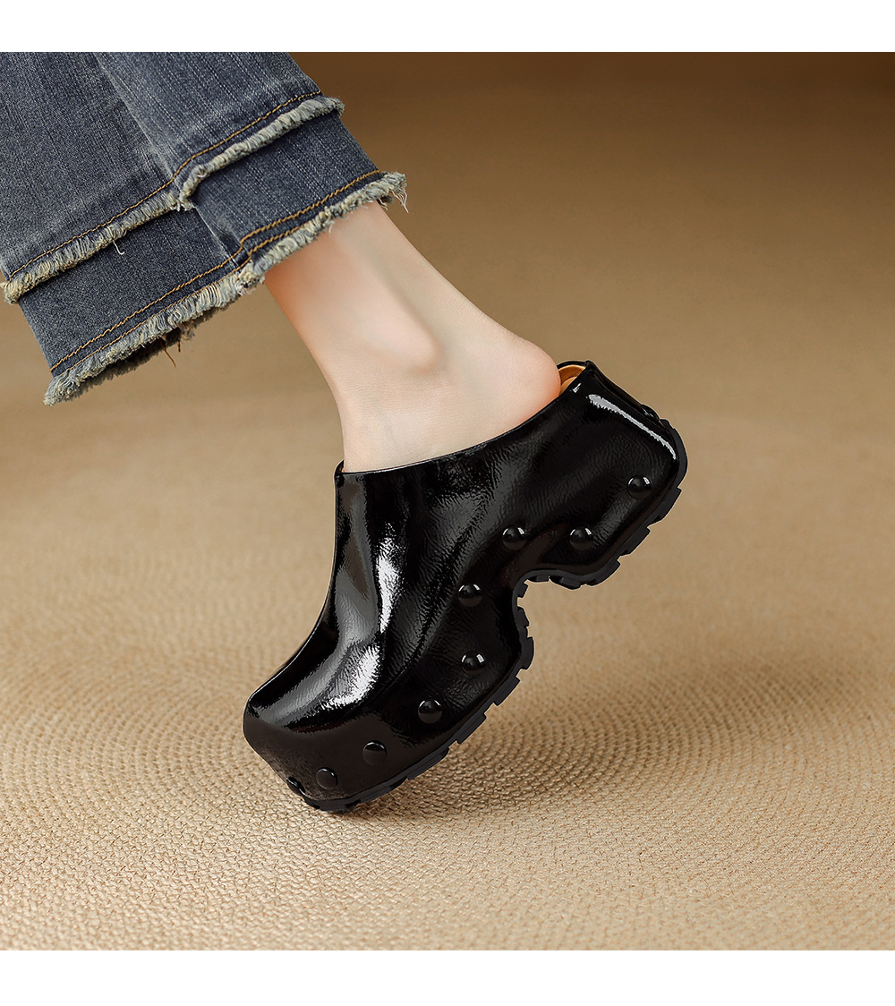 Mule nữ da bò mũi bọc đinh tán đế dày 6cm — màu đen, Màu trắng