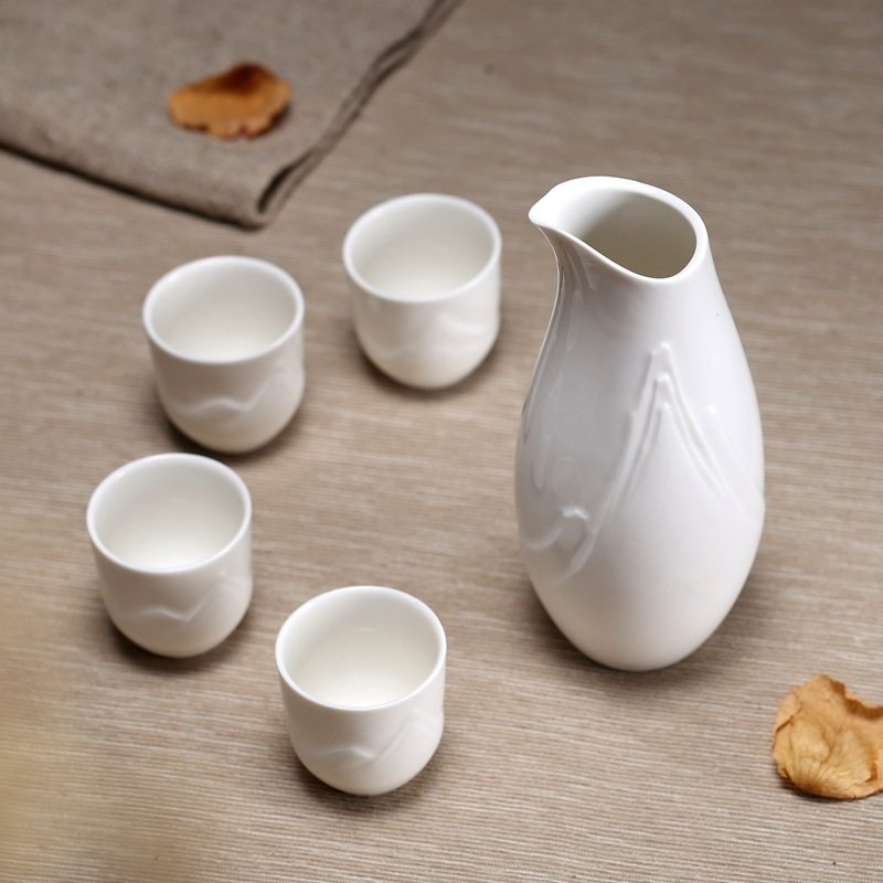 Yunyi Japanese Sake Warmer White Wine Cup Embossed Ceramic Wine Set Home Restaurant Wine Dispenser Wine Glass