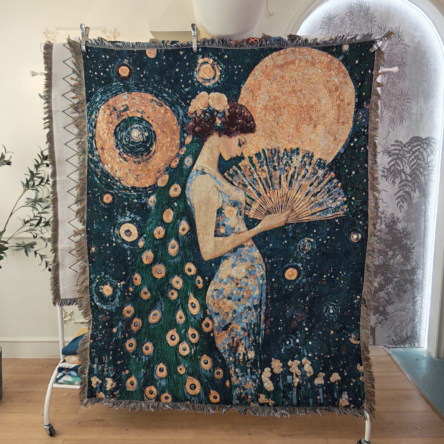 Impressionism Klimt Style Line Blanket Mysterious Peacock Princess Tapestry Decorative Blanket Sofa Blanket Camping Blanket