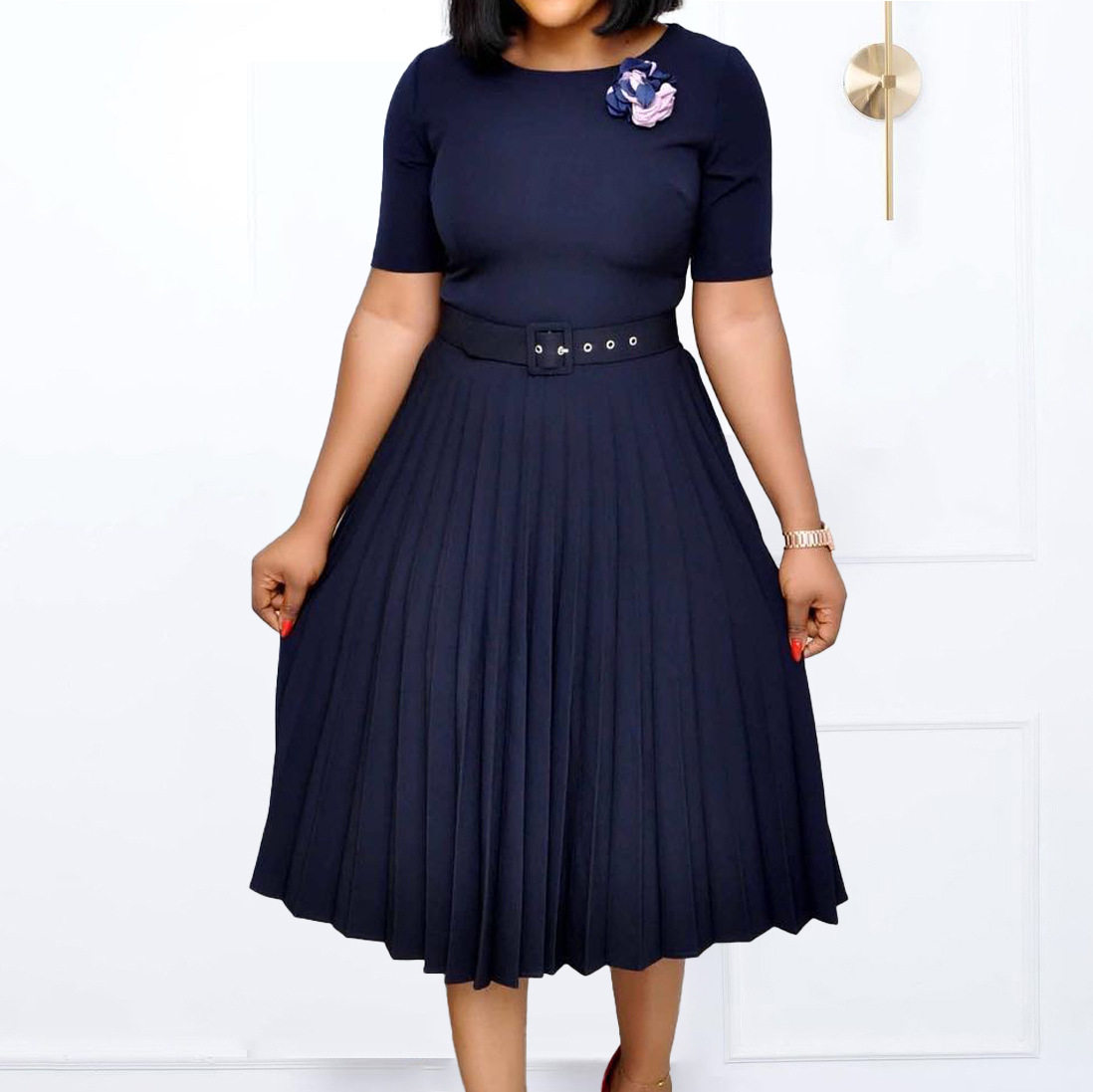 Pleated Midi Dress Round Neck Plus Size Elegant Design Perfect for Casual or Formal Occasions Wholesale Available