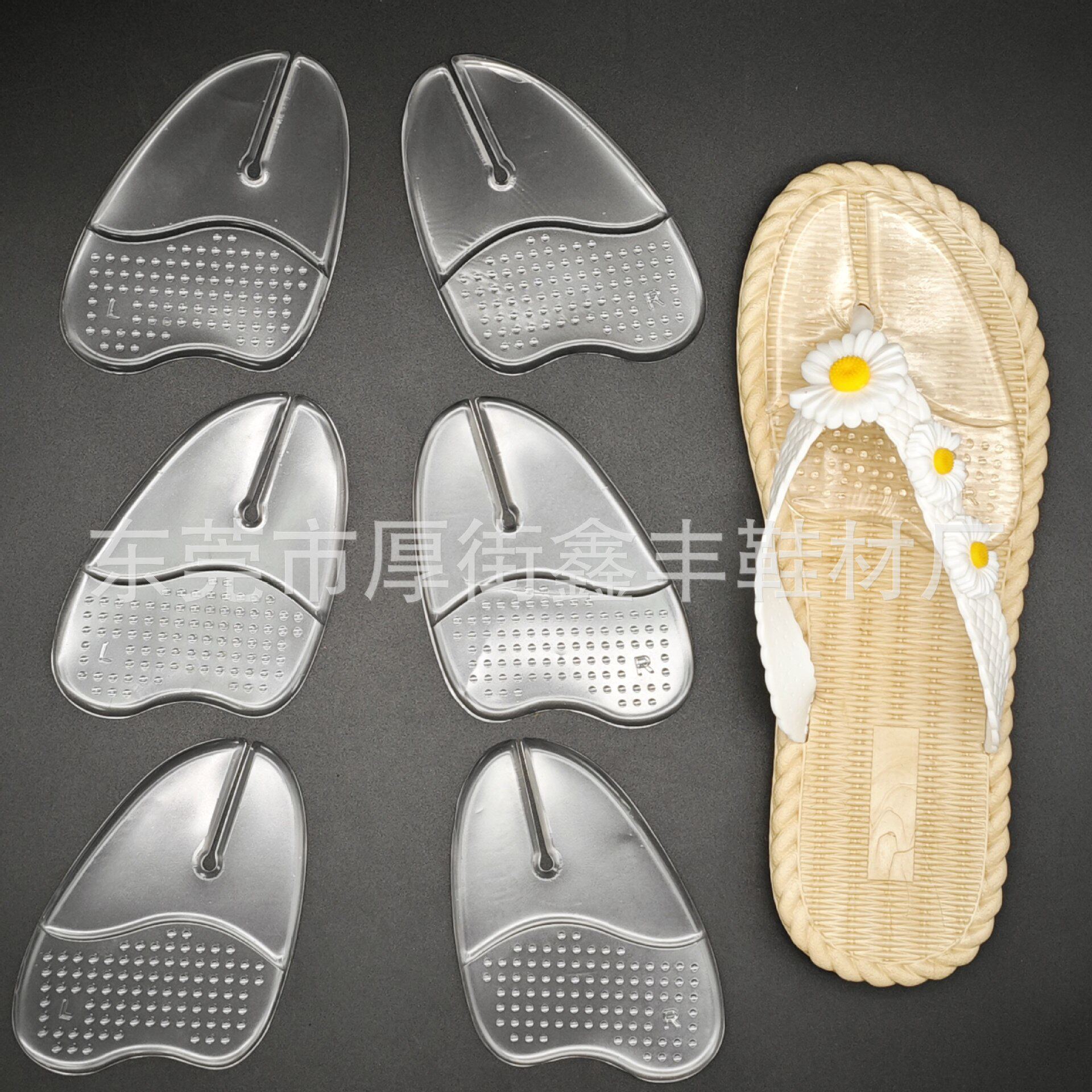 Large forefoot clip pad flip-flop sandals non-slip shock absorption front half pad massage foot half size insoles