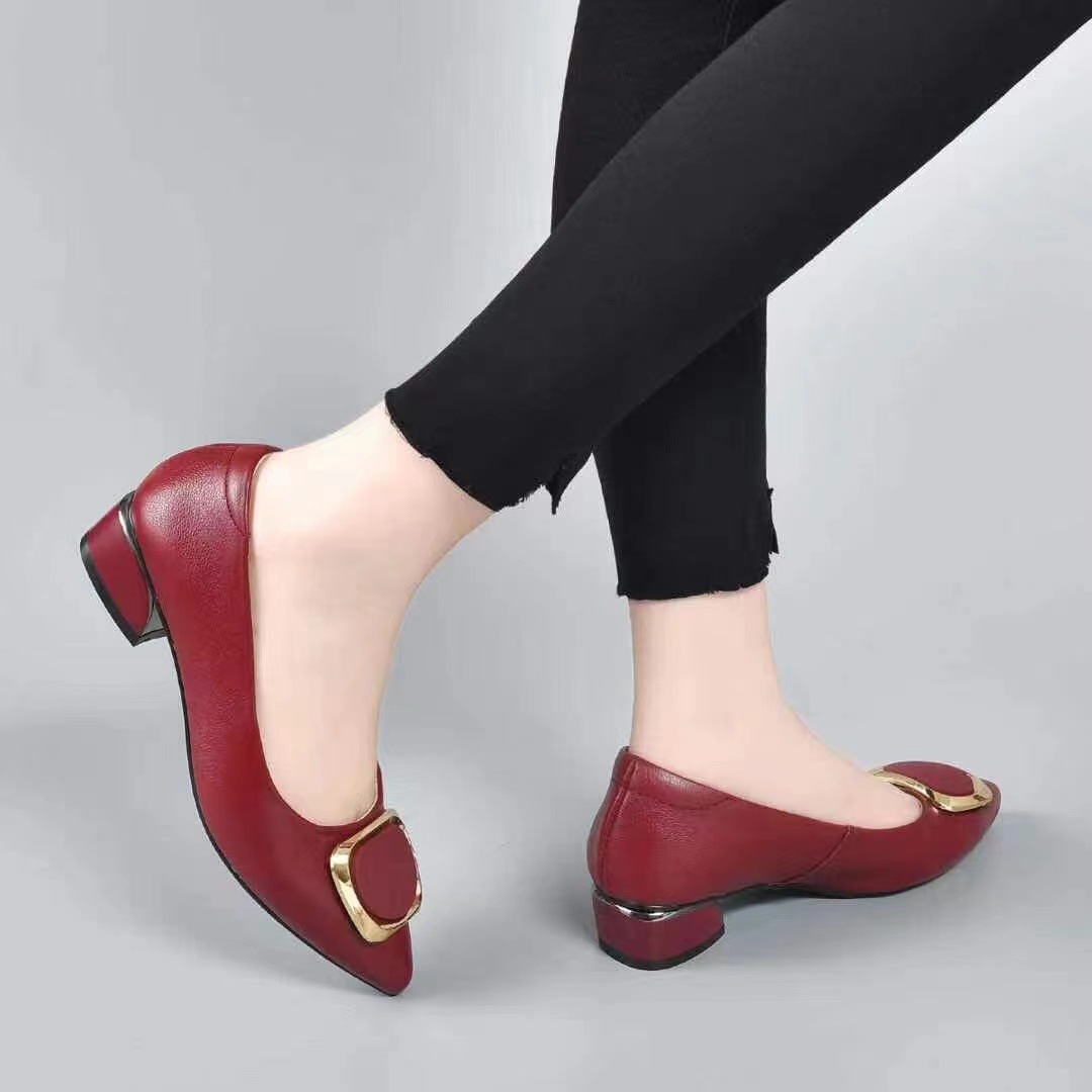 (Mới) Mã K1606 Giá 1250K: Giày Cao Gót Nữ Toopng Mũi Nhọn Gót Vuông Hàng Mùa Hè Trung Niên Giày Dép Nữ Chất Liệu Da Bò G04 Sản Phẩm Mới, (Miễn Phí Vận Chuyển Toàn Quốc).