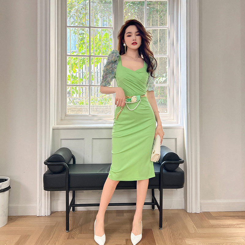 (Mới) Mã G3712 Giá 1250K: Váy Đầm Liền Thân Nữ Chtdng Dáng Ôm Body Gợi Cảm Sexy Tay Phồng Hàng Mùa Hè Họa Tiết Hoa Thời Trang Nữ Chất Liệu G04 Sản Phẩm Mới, (Miễn Phí Vận Chuyển Toàn Quốc).