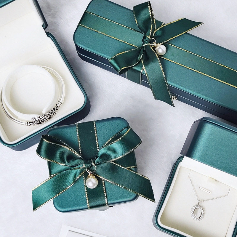 High-end Light Luxury Pu Leather Necklace Bracelet Watch Pair Ring Jewelry High-end Gift Packaging Empty Box Small and Exquisite