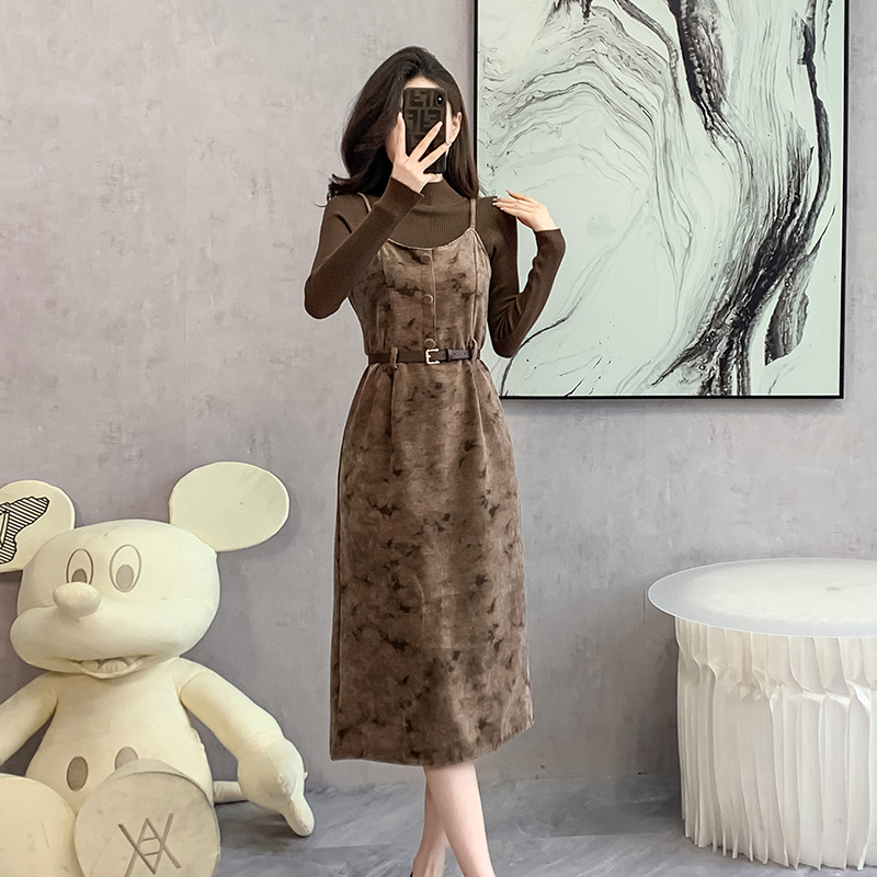 (Mới) Mã B3393 Giá 980K: Áo Hai Dây Nữ Guryt Cả Bộ 2 Món Hàng Mùa Xuân Thu Đông Phục Cổ Cổ Điển Hai Dây Hở Vai Thời Trang Nữ Chất Liệu G03 Sản Phẩm Mới, (Miễn Phí Vận Chuyển Toàn Quốc).