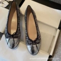 Woolen silver
