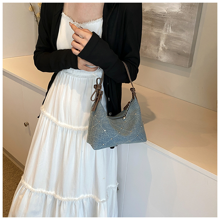 O1CN01F8jdk31yV4GQQbTyZ !!2212088006583 0 cib