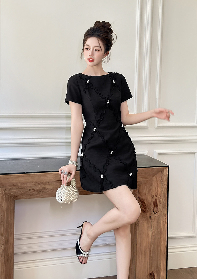 Đầm suông nữ midi cổ tròn họa tiết kim cương phong cách Chanel — [Màu đen] chi tiết 1