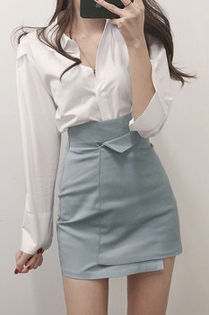 Two-Piece Skirt Set for Women, White Shirt Top, Asymmetrical A-Line Hip-Hugging Skirt, High-Waisted Slimming Look Short Skirt Suit, Trendy