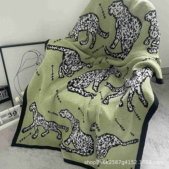 Vintage Spring and Autumn Air Conditioning Blanket Middle Ancient Green Zebra Knitted Casual Sofa Decorative Blanket Nordic Style New Arrival Free Shipping