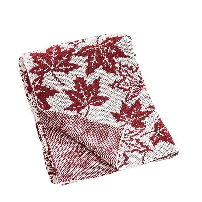 Factory wholesale maple leaf knitted blanket soft skin beauty salon office nap air conditioning blanket gift blanket