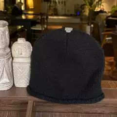Korean Style Fashion Cross Beanie with Leather Label, Unisex Knitted Hat for Autumn/Winter, Warm Couple's Cold Weather Hat