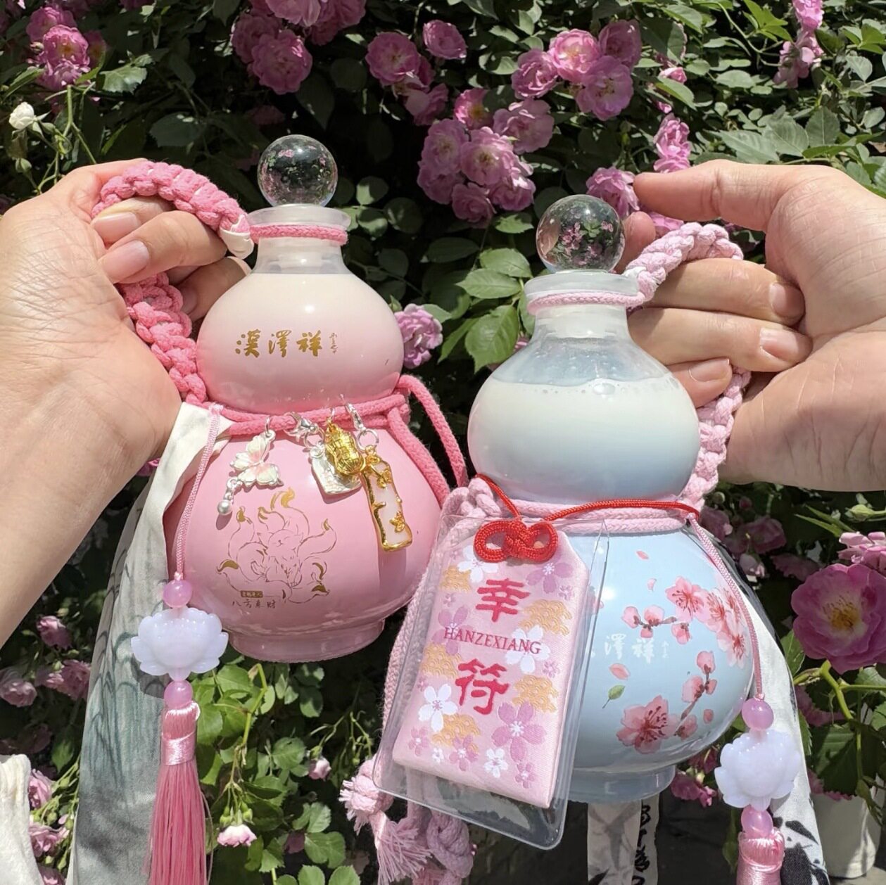 Ginseng fruit wine bottled milk tea cold extraction bottle sealed sparkling wine glass bottle net red gourd glass bottle