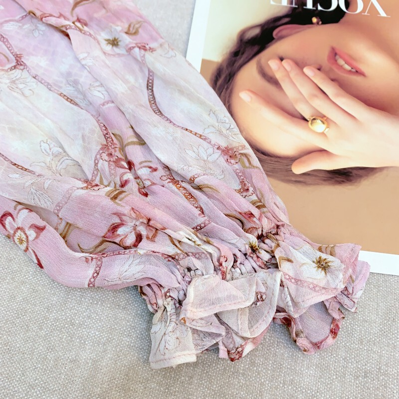 Đầm maxi nữ họa tiết hoa nhí tay bồng thắt eo dáng suông — Xám tím hồng, tặng kèm dây áo