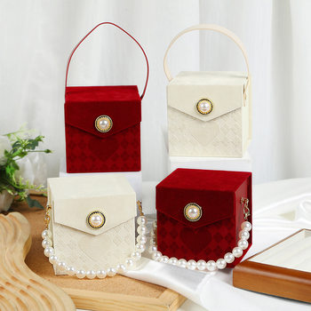 Chinese Flannel Bridesmaid Accompanying Gift Box Pearl Portable Gift Box Empty Box Accompanying Wedding Candy Box Wholesale