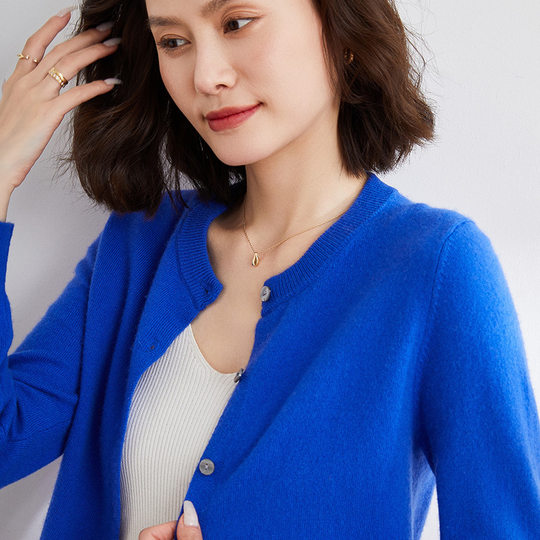2025 Spring and Autumn New Korean Style Cardigan Solid Color Round Neck Single Breasted Knitted Sweater Camel Bottoming Shirt Women's Jacket