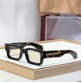 Light tea tortoise shell frame