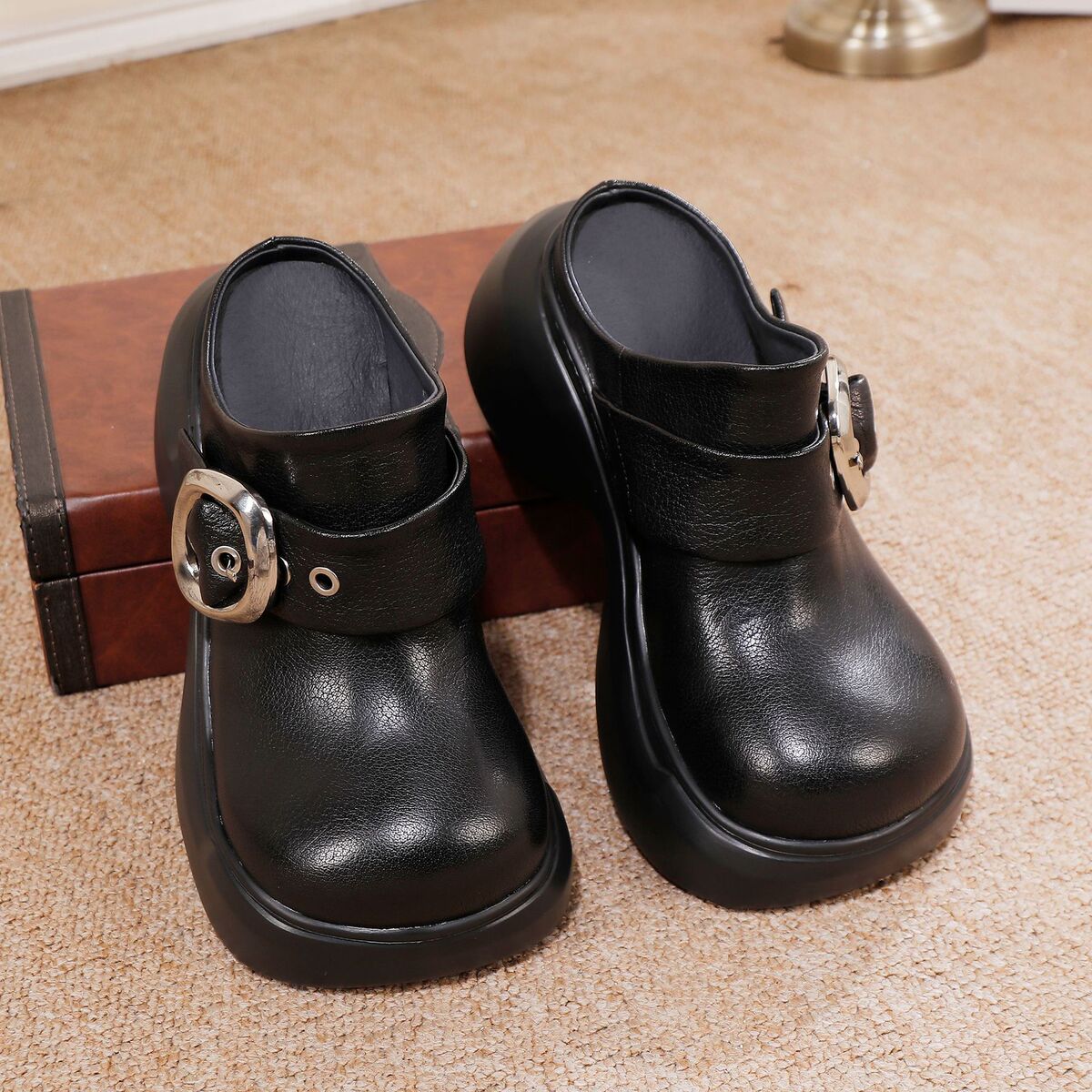 Sandal nữ quai ngang bít mũi đế dày da bò thật phong cách cổ điển — màu đen, Màu nâu