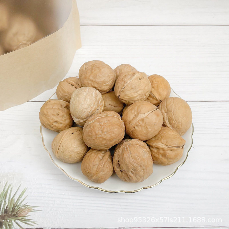 Baicaoqiu Paper-Skinned Walnuts Xinjiang Aksu Thin-Skinned Large Walnuts Daily Snack Nuts 500g Wholesale Delivery