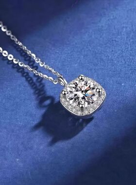 S999足银镶钻方糖项链轻奢小众级感锆石吊坠纯银锁骨链生日礼物