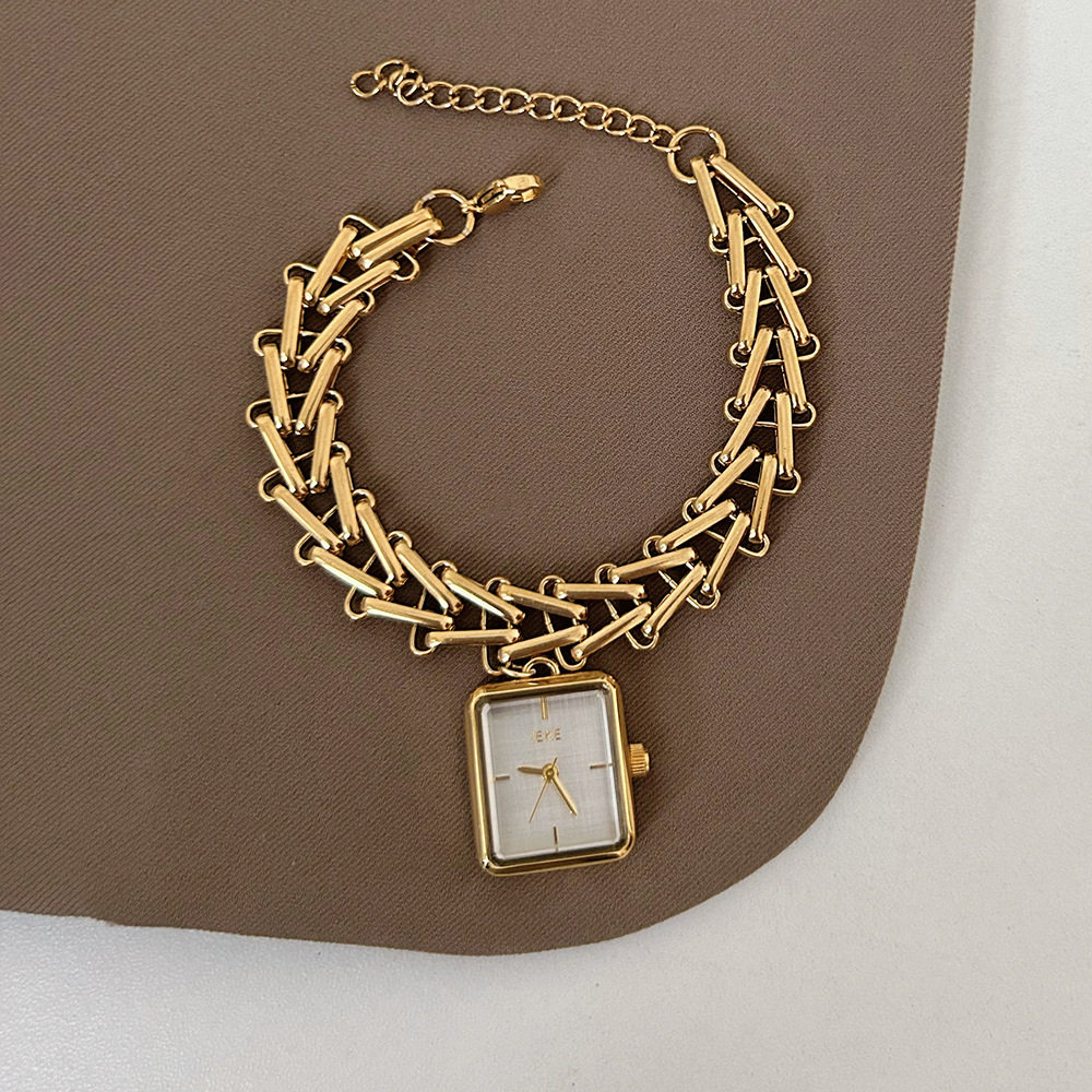 IEKE时尚手表方形三角链条麦穗手链表女表批发高级设计感ins风