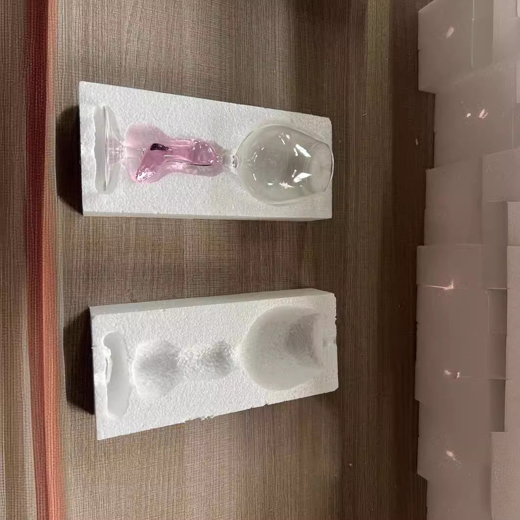 High-heeled shoes red wine glass borosilicate glass wine glass artificial personalized Goblet