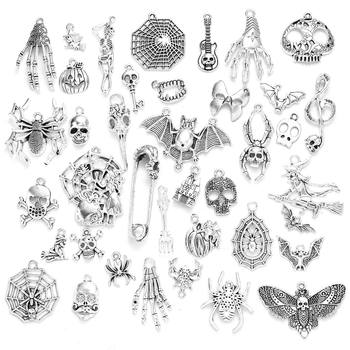 Cross-border Hot Selling Alloy DIY Jewelry Accessories 50 Halloween Series Skull Hand-held Spider Pendant Pendant