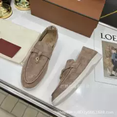 L Series Suede Loafers Cowhide Suede Early Spring Fashion Tassel Metal Lock Buckle Slip-On Large Size Shoes