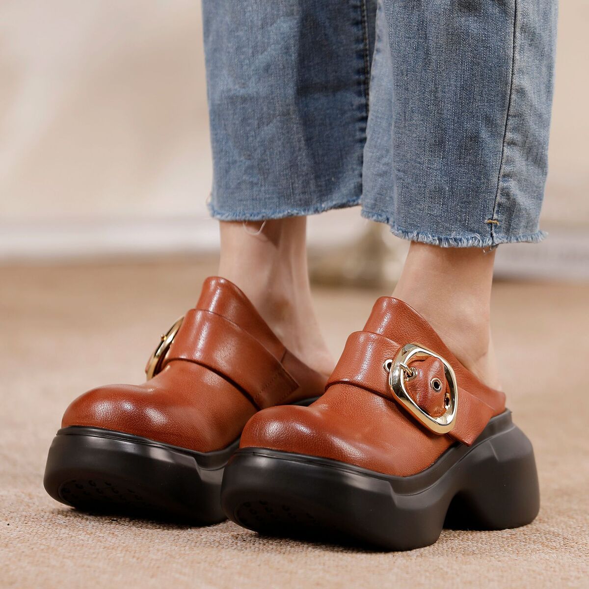 Sandal nữ quai ngang bít mũi đế dày da bò thật phong cách cổ điển — màu đen, Màu nâu