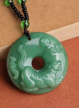 复古深绿色平安扣十二生肖龙年吊坠项链民族风毛衣链厂家挂饰