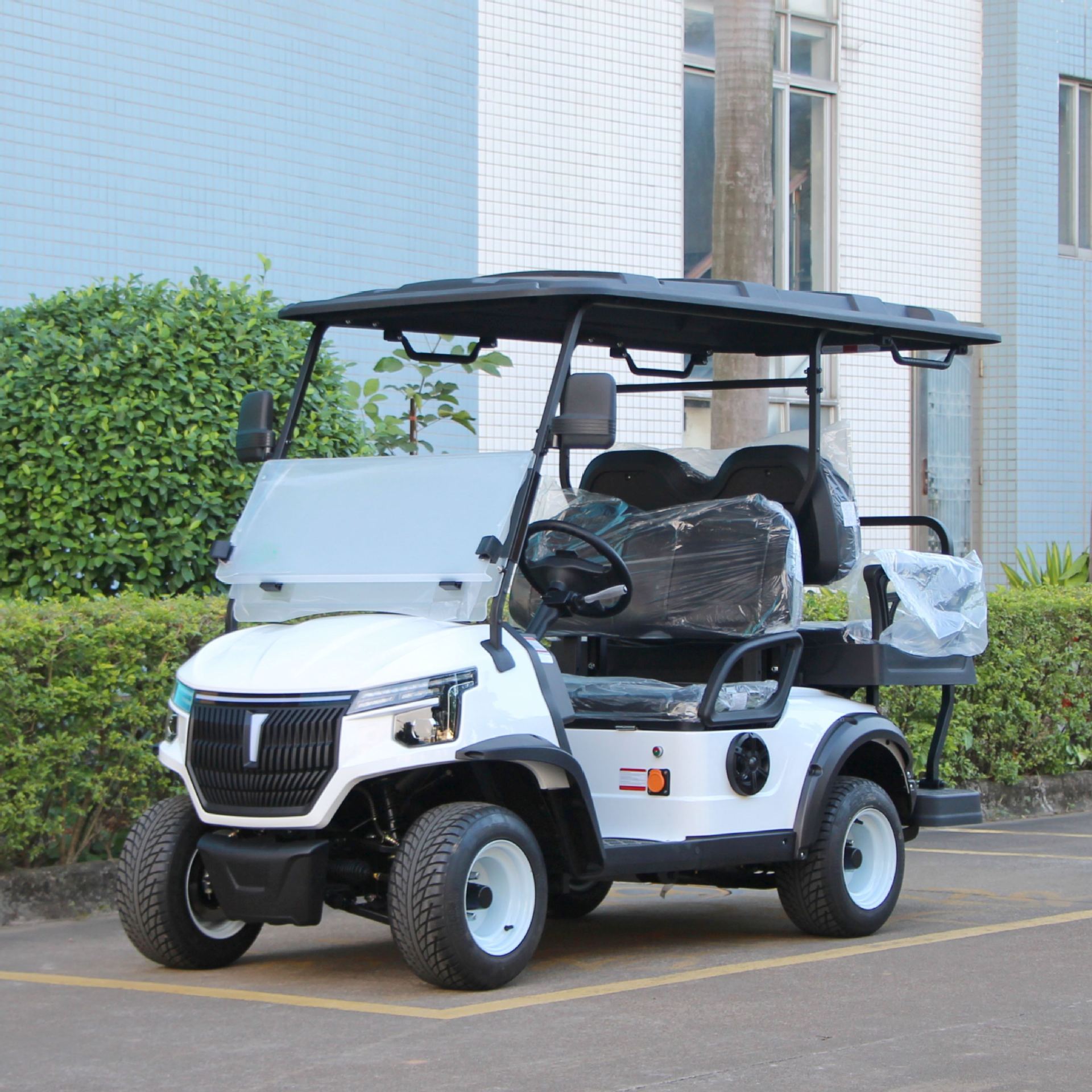 Cross-Border 4-Seater Golf Cart, Hotel Tourist Reception Vehicle, Scenic Spot Sightseeing Vehicle, Langqing Electric Vehicle, Direct Supplier