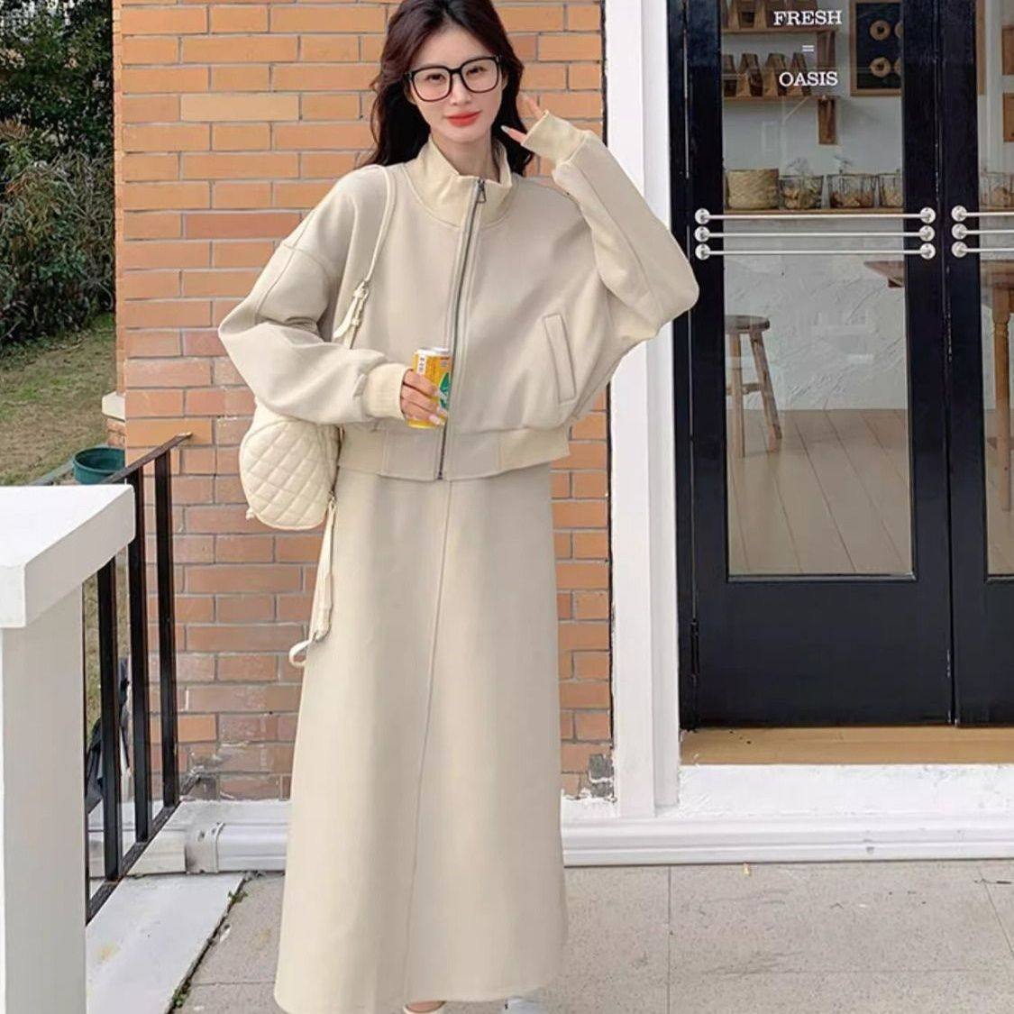 Maternity Dress Autumn 2025 New Plus Size Women's Sweatshirt Jacket Vest Skirt Two-Piece Autumn and Winter Suit