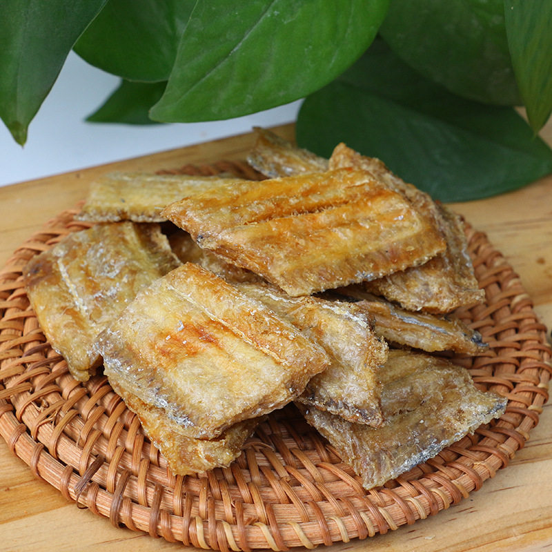 Hairtail crisp crispy hairtail crisp bagged instant specialty dried fish appetizing seafood snack in stock