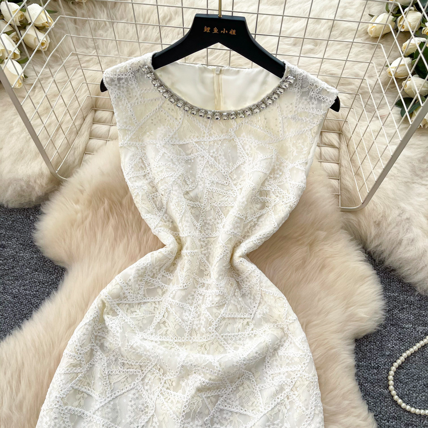 Lace and Sequin Cocktail Dress Slim Fit Embellished Elegant Design Perfect for Parties and Special Occasions